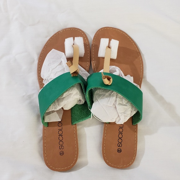 NWOT Sociology Green T-Strap Sandals Sizes 8 & 8.5 - Picture 5 of 7